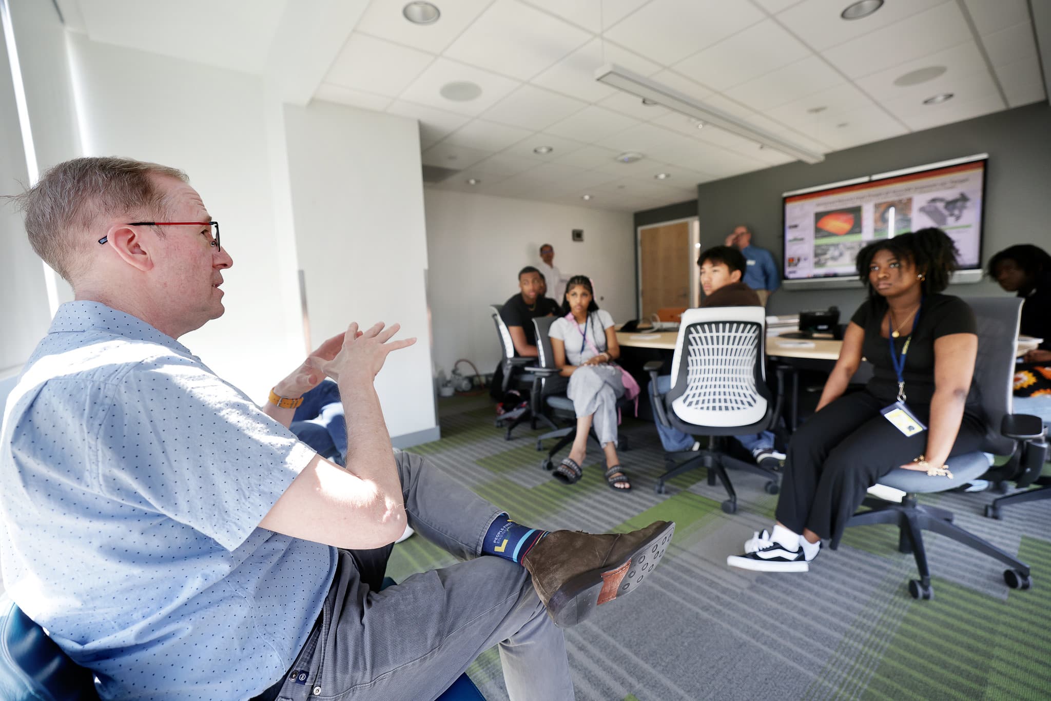 professor speaking to students